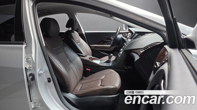 Hyundai Grandeur (HG) HG240 Modern 2015 — фото 26