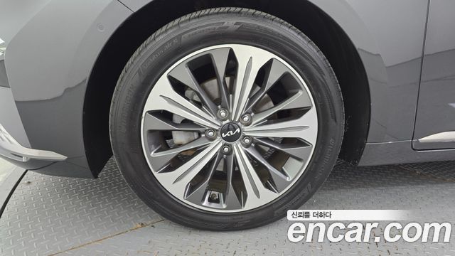 Kia K8 Hybrid Noblesse 2022 — фото 5