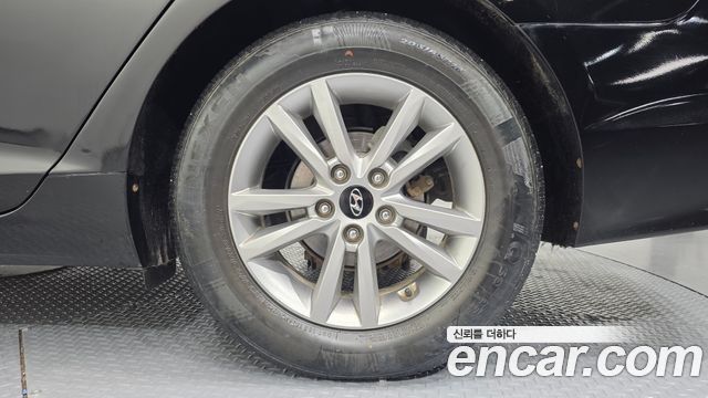 Hyundai Sonata (LF) 2.0 Style 2015 — фото 21
