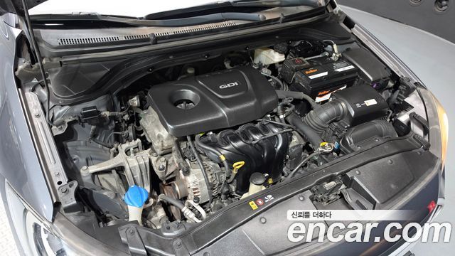 Hyundai Avante (AD) 1.6 GDI Value Plus 2017 — фото 6