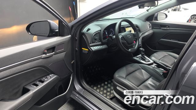Hyundai Avante (AD) 1.6 GDI Value Plus 2017 — фото 10