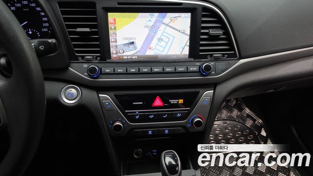 Hyundai Avante (AD) 1.6 GDI Value Plus 2017 — фото 13
