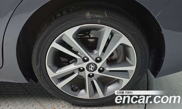Hyundai Avante (AD) 1.6 GDI Value Plus 2017 — фото 21