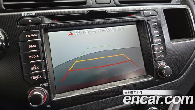 Kia Pride 1.6 GDI Hatchback Prestige 2014 — фото 14
