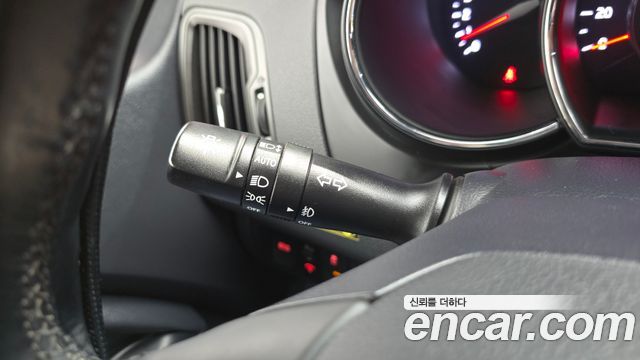 Kia Pride 1.6 GDI Hatchback Prestige 2014 — фото 20
