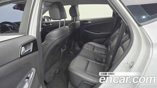 Hyundai Tucson Diesel 2.0 2WD Modern 2019 — фото 11