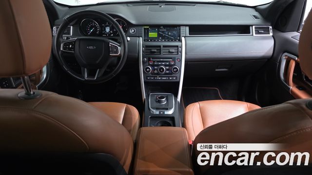 Land Rover Discovery Sport 2.0 TD4 HSE Luxury 2017 — фото 7