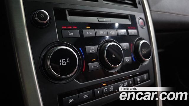 Land Rover Discovery Sport 2.0 TD4 HSE Luxury 2017 — фото 18