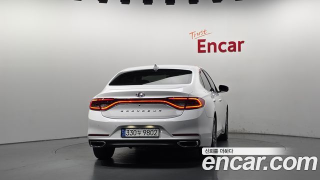 Hyundai Grandeur (IG) 2.4 Premium 2019 — фото 4