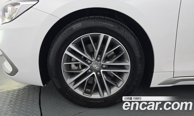 Hyundai Grandeur (IG) 2.4 Premium 2019 — фото 5