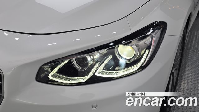 Hyundai Grandeur (IG) 2.4 Premium 2019 — фото 22