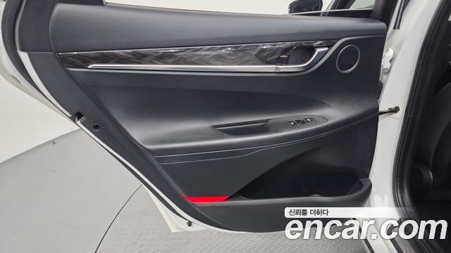 Hyundai Grandeur (IG) 2.4 Premium 2019 — фото 25