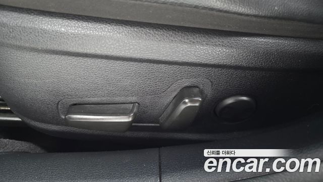 Hyundai Grandeur (IG) 2.4 Premium 2019 — фото 31