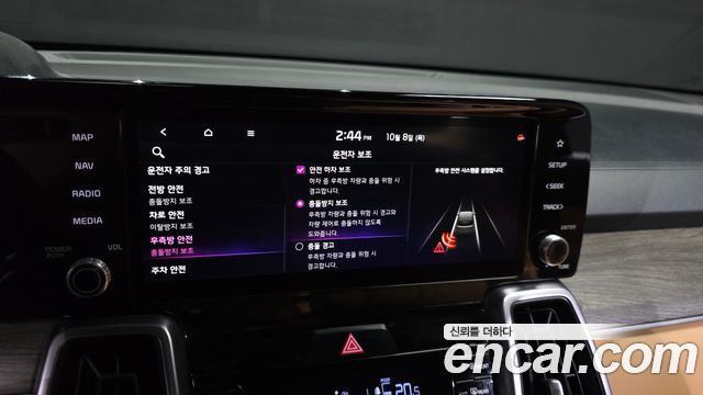 Kia Sorento (IV) Diesel 2.2 2WD Prestige 2023 — фото 17