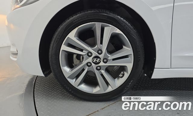 Hyundai Avante (AD) 1.6 GDI Value Plus 2018 — фото 5