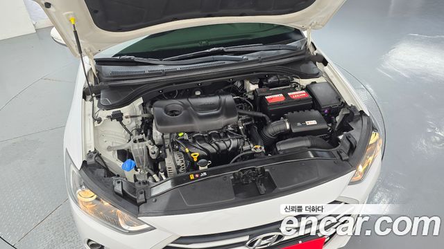 Hyundai Avante (AD) 1.6 GDI Value Plus 2018 — фото 6