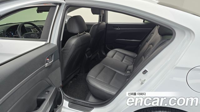 Hyundai Avante (AD) 1.6 GDI Value Plus 2018 — фото 11
