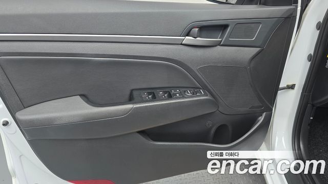 Hyundai Avante (AD) 1.6 GDI Value Plus 2018 — фото 24