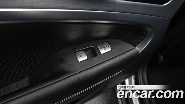 Genesis G70 3.3T Sport AWD Elite 2019 — фото 19