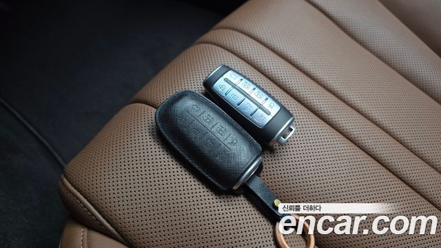 Genesis G80 (RG3) Gasoline 2.5 Turbo AWD 2024 — фото 16