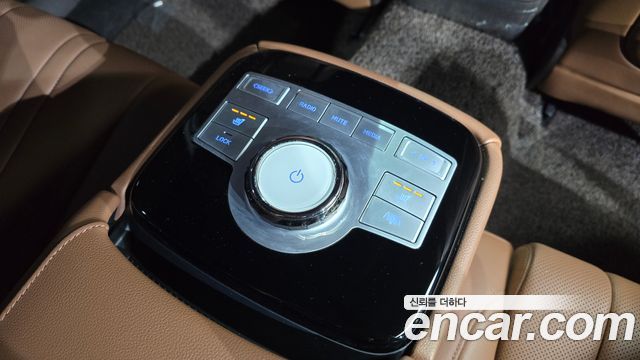 Genesis G80 (RG3) Gasoline 2.5 Turbo AWD 2024 — фото 19