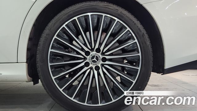 Mercedes-Benz E-Class (W214) E450 4MATIC Exclusive 2026 — фото 5