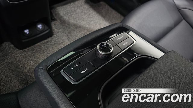Kia K7 Premier 3.0 GDI Noblesse 2020 — фото 31