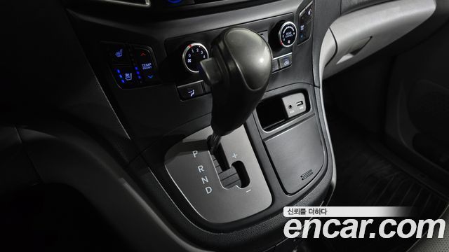 Hyundai Grand Starex Wagon 12-Seater Smart 2019 — фото 9