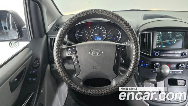 Hyundai Grand Starex Wagon 12-Seater Smart 2019 — фото 13