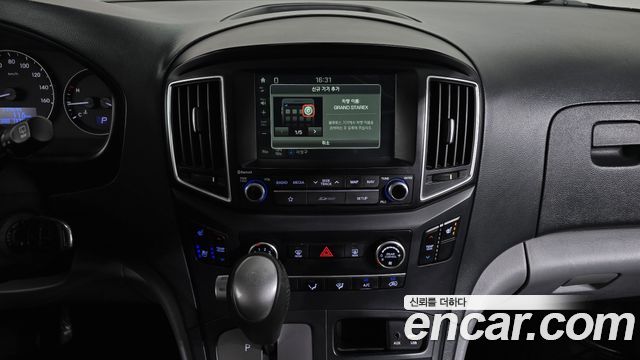 Hyundai Grand Starex Wagon 12-Seater Smart 2019 — фото 14