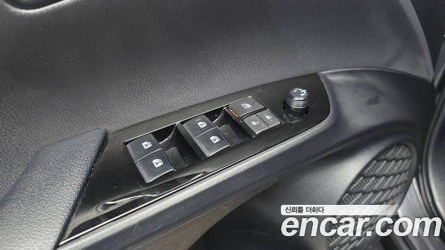 Toyota Prius (IV) 1.8 E 2018 — фото 37