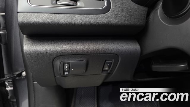 Renault Korea SM6 2.0 LPe SE (Rental car) 2020 — фото 19