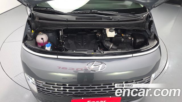 Hyundai Staria L3.5 Cargo 5-Seater Modern 2023 — фото 6