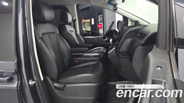 Hyundai Staria L3.5 Cargo 5-Seater Modern 2023 — фото 11