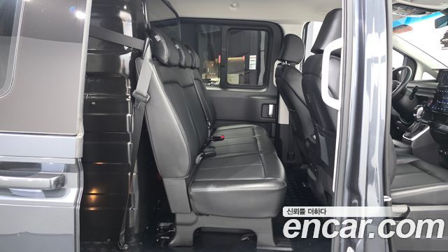Hyundai Staria L3.5 Cargo 5-Seater Modern 2023 — фото 12