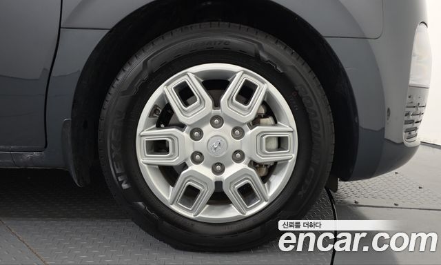 Hyundai Staria L3.5 Cargo 5-Seater Modern 2023 — фото 21