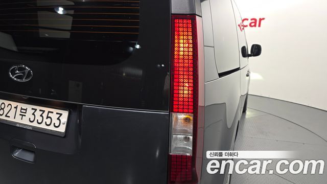 Hyundai Staria L3.5 Cargo 5-Seater Modern 2023 — фото 23