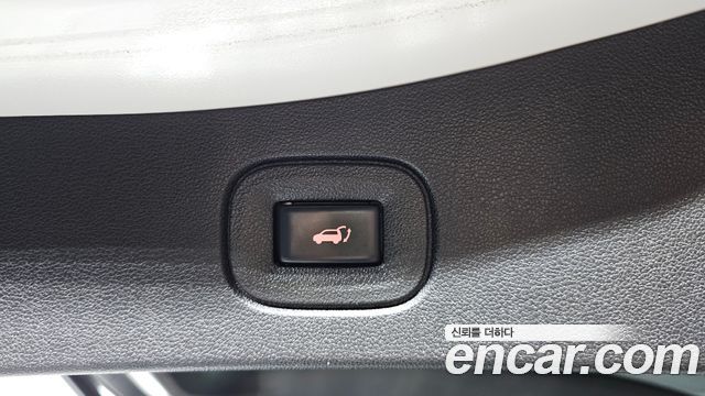 Renault Korea QM6 2.0 GDe PREMIERE 2WD 2020 — фото 17