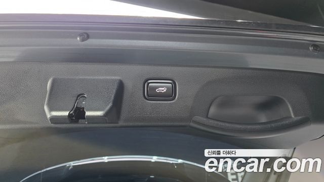 Kia Sportage (V) Diesel 2.0 2WD Signature 2022 — фото 17