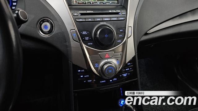 Hyundai Grandeur (HG) HG240 Luxury 2011 — фото 18