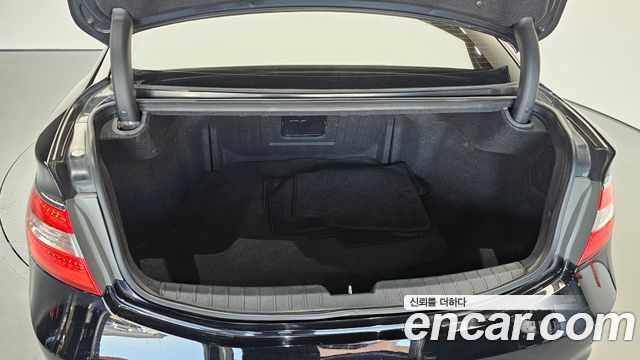 Hyundai Grandeur (HG) HG240 Luxury 2011 — фото 20