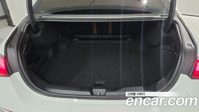 Mercedes-Benz E-Class (W214) E200 AMG Line 2026 — фото 10