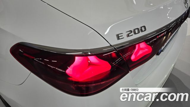 Mercedes-Benz E-Class (W214) E200 AMG Line 2026 — фото 17