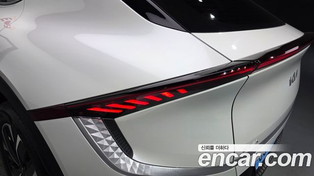 Kia EV6 Long Range Air 2022 — фото 23