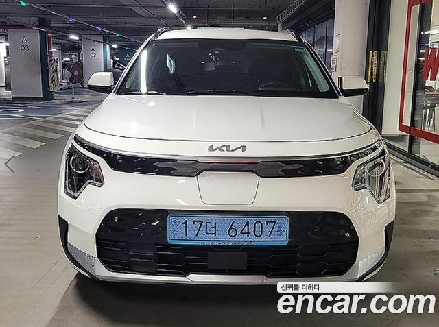 Kia Niro EV Air 2023 — фото 2