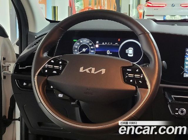 Kia Niro EV Air 2023 — фото 9