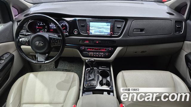 Kia Carnival 9-seater Prestige 2015 — фото 7