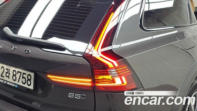 Volvo V90 Cross Country B5 Pro AWD 2022 — фото 23