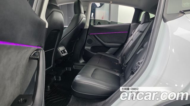 Tesla Model Y RWD 2024 — фото 12