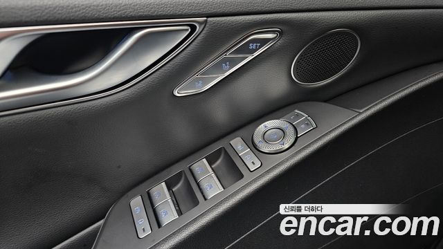 Genesis G80 (RG3) Gasoline 2.5 Turbo AWD 2022 — фото 16